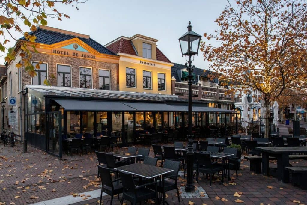 Hotel de Jonge Assen - Fietswandelvakantie.nl