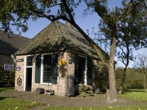 Beleef de geschiedenis van Drenthe - Fietswandelvakantie.nl